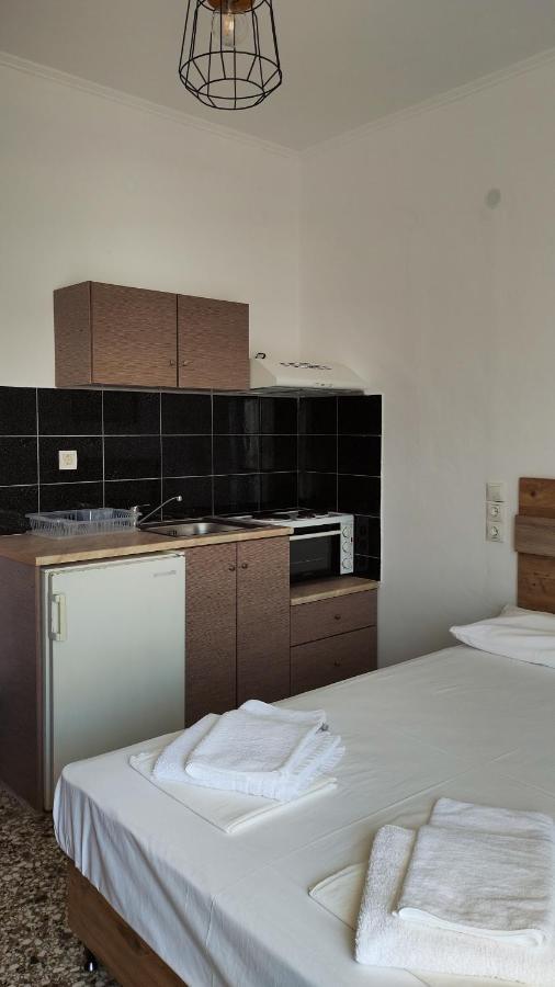 Xenia'S Rooms Parga Exterior photo